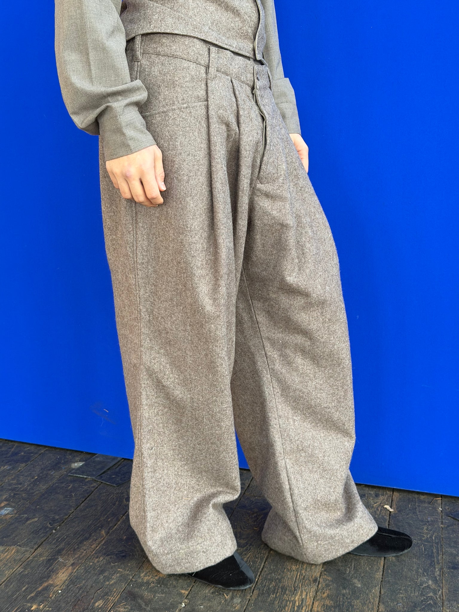 Naghma Trousers