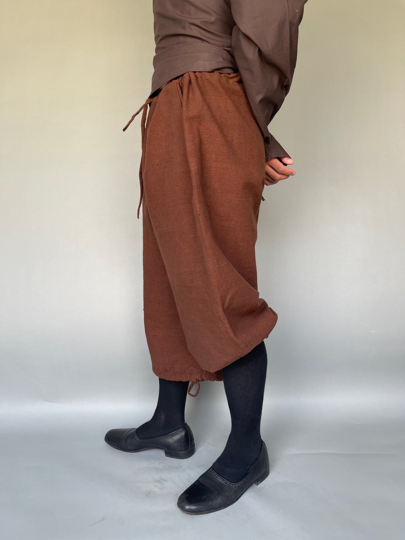 Bakhir Capris