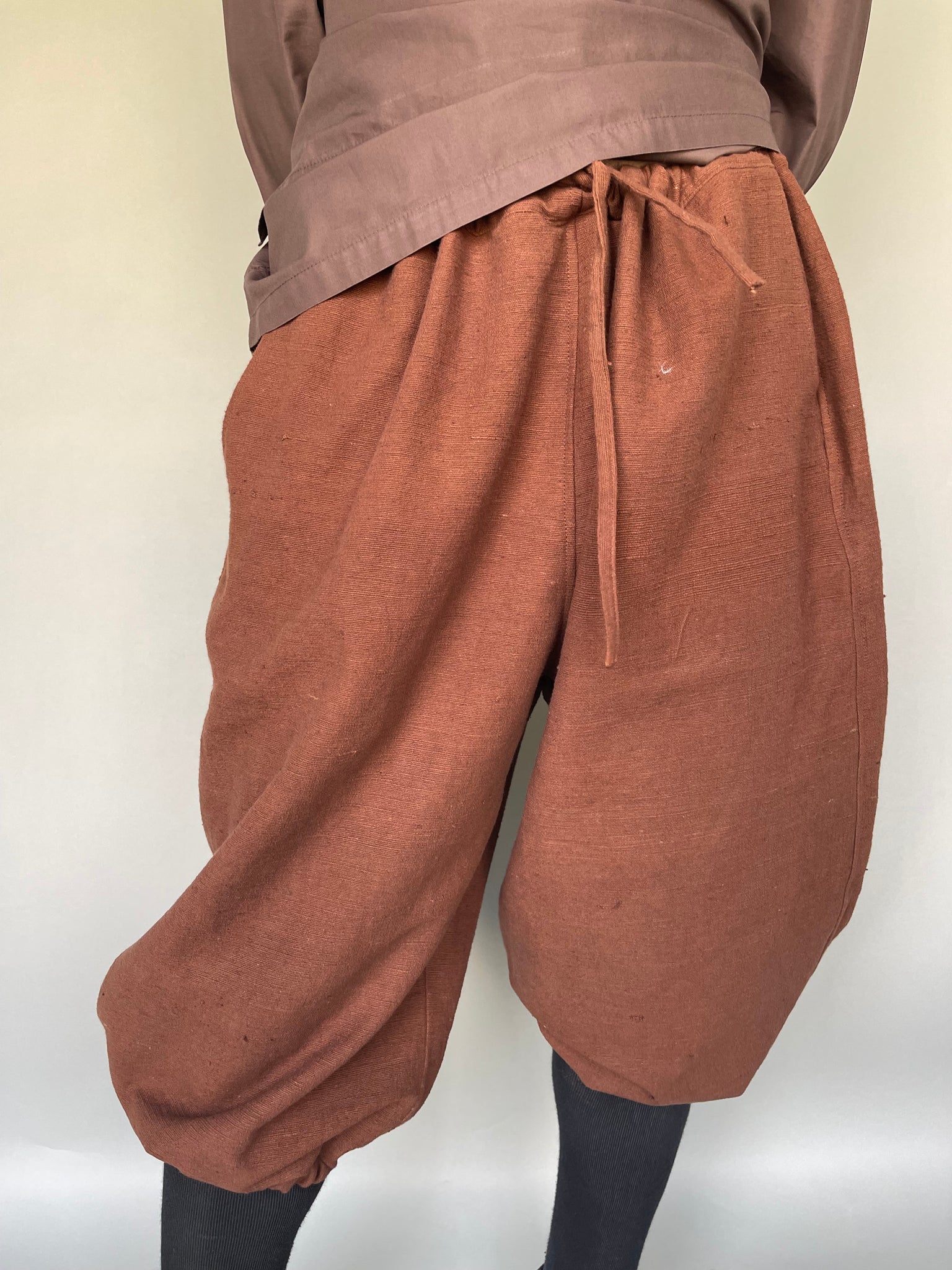 Bakhir Capris
